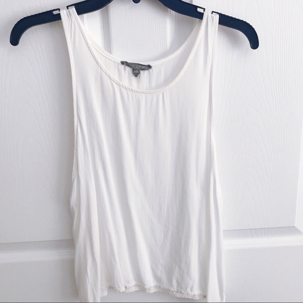White tank